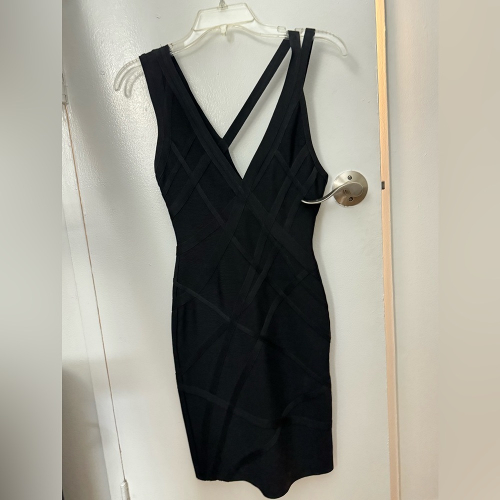 Herve Leger NEVER WORN XS deep v neck, criss cross back strap